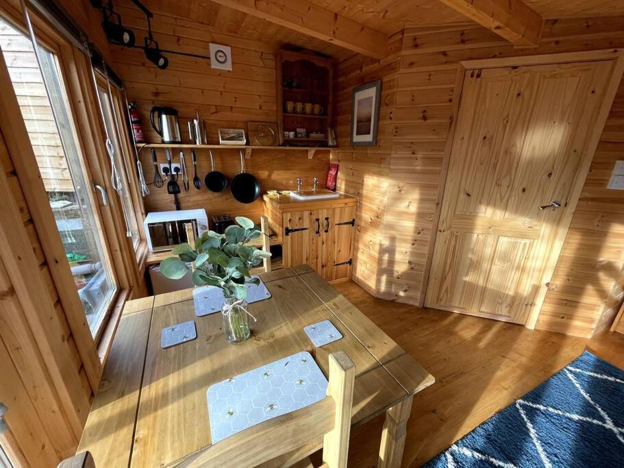 The Bee Hive Garden Room Dorchester Exterior foto